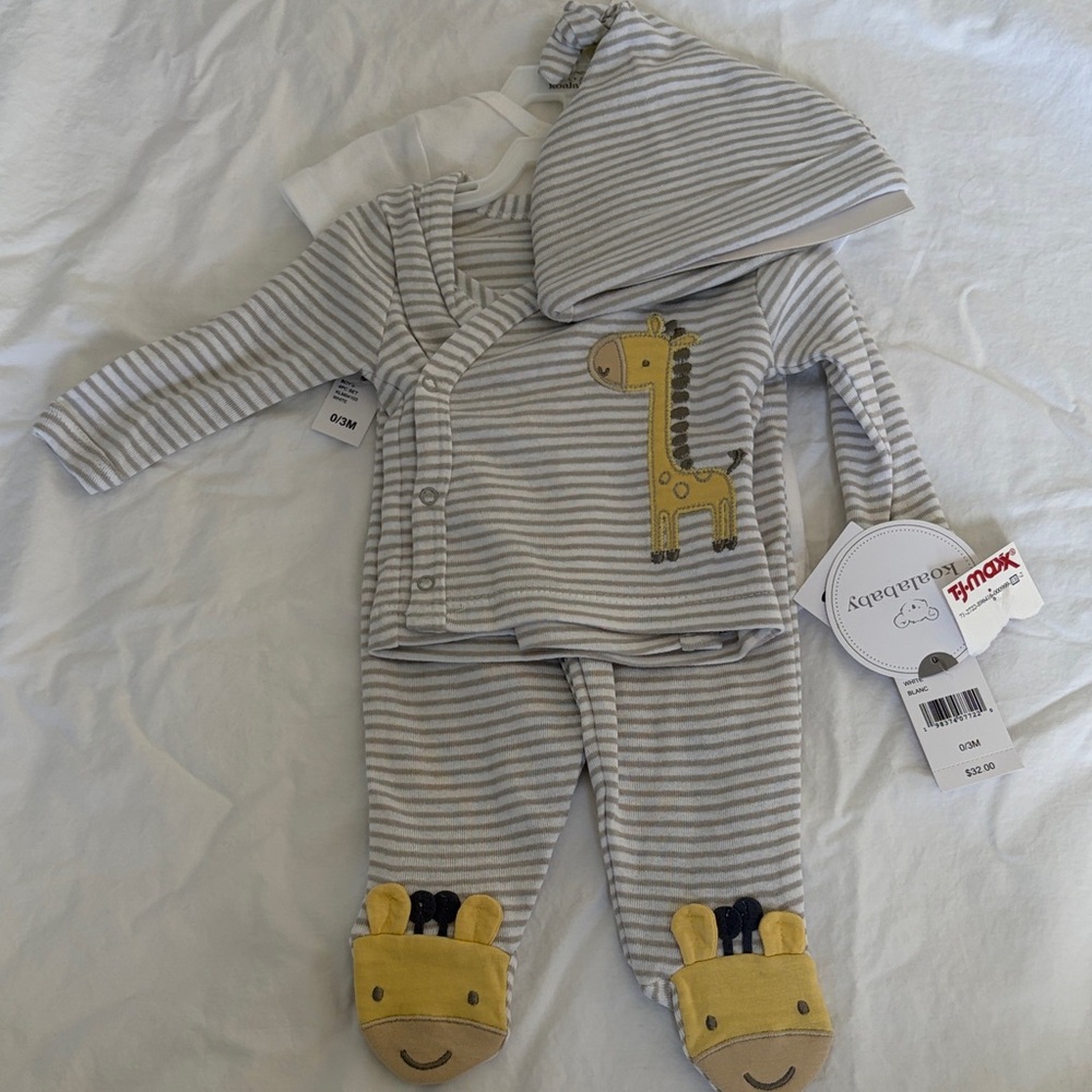 Baby Grey Stripe Giraffe Footed One-Piece Set with Hat
